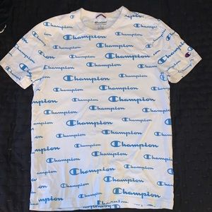 Champion shirt small in men’s